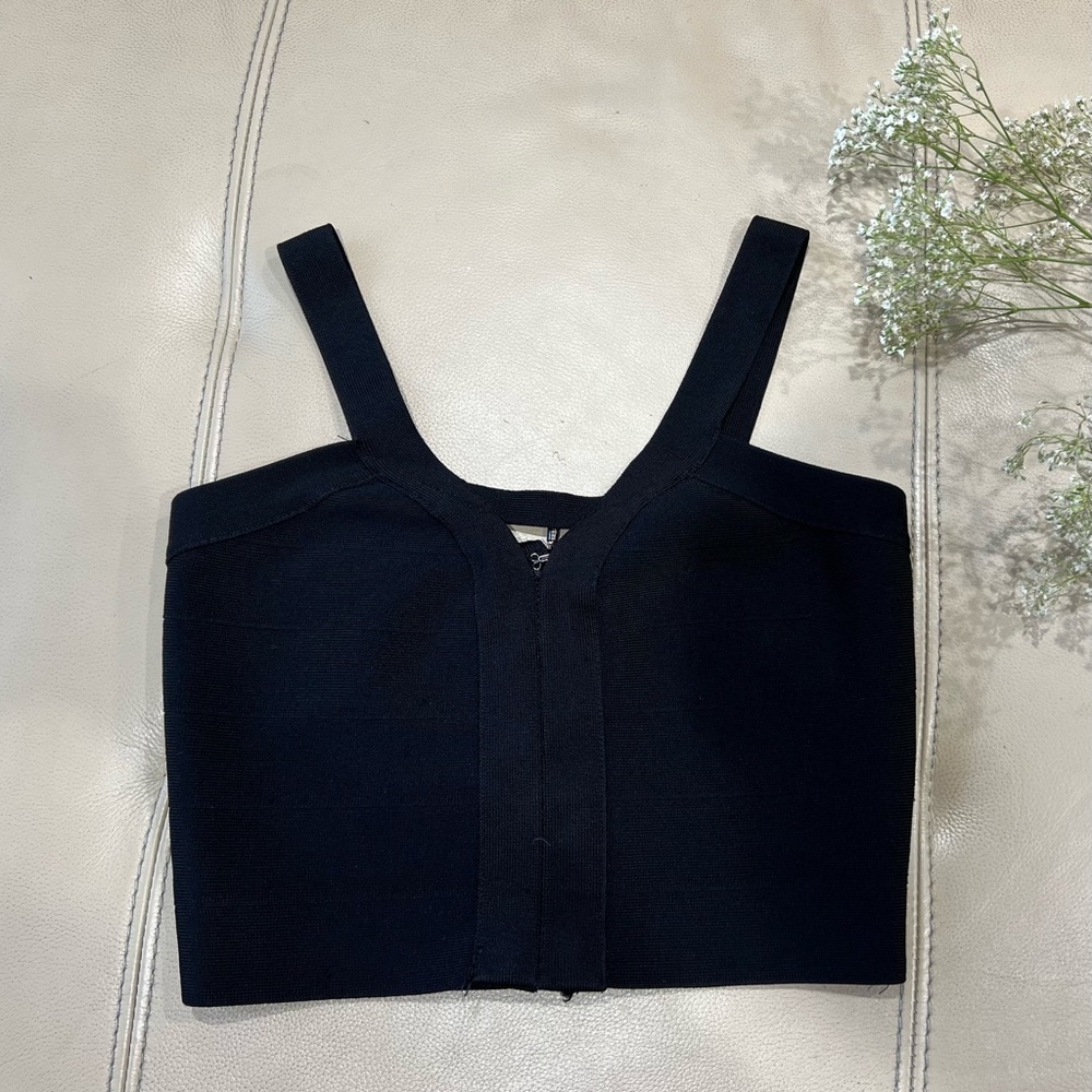 GUESS Black V-Neck Crop Top